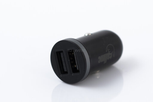 Ładowarka samochodowa CA01 2.1A 2-USB Czarna (3)