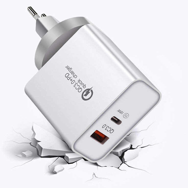 ŁADOWARKA SIECIOWA MONTIS MT008 USB 3.0 QC USB-C (2)